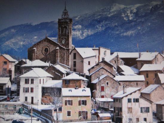 LE VILLAGE