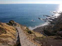 Escalier vers la mer