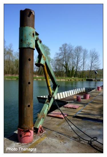 13.jpg Ponton