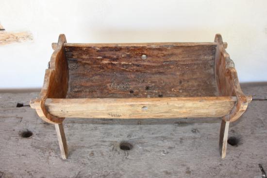 Ruche tronc transform�e en �gouttoir (Brian�onnais)