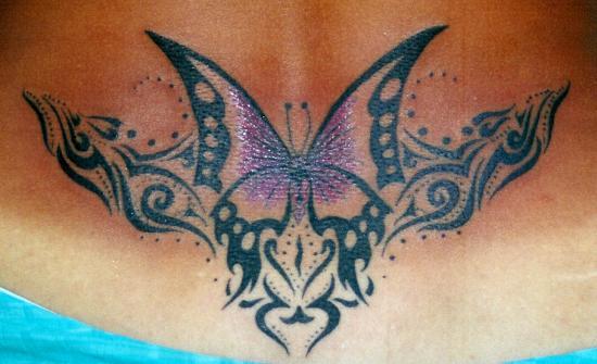tribal papillon tatouage bas du dos st tropez tattoo