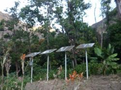installation solaire d'un campement sur  le trek menant a Choquequirao, Perou