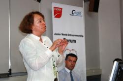 Carole DUPESSEY, PDG du groupe de transport Dupessey